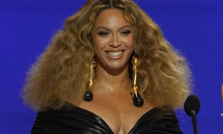 Concert review: Beyoncé’s Vancouver show a marathon arena experience